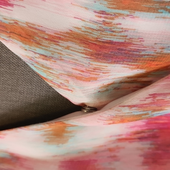 Bisou bisou surplice dress - Picture 7 of 12